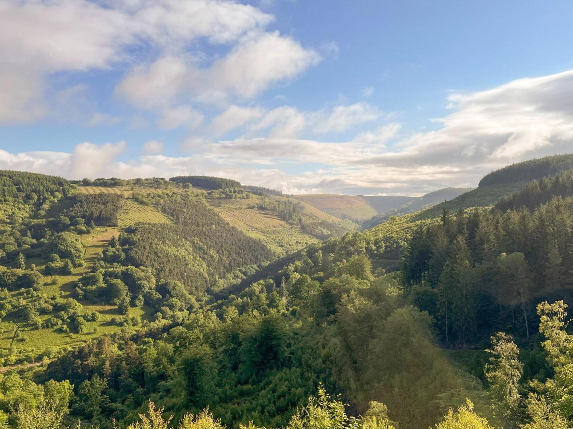 Cwmcarn Cottage Crosskeys Exterior foto